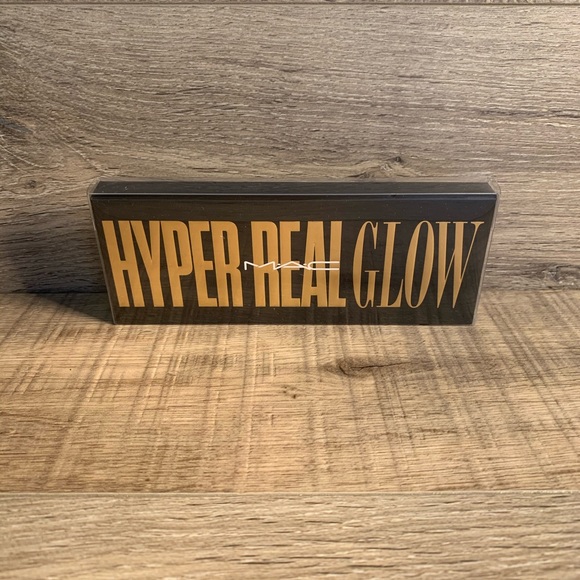 MAC Cosmetics Other - MAC Hyper Real Glow Palette Get it Glowin’